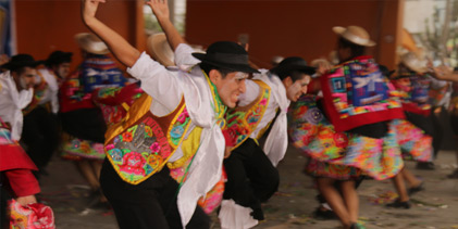 FRAMA 2016  En el Acobamba, SE VIENE EL HUAYLARSH