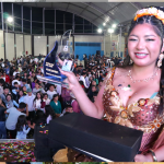 Flor Javier la artista del año en huayno con requinto