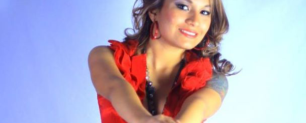 SISSY ARELLANO, la bomba sexy de la cumbia