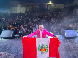 Rodrigo Tapari ( ex Ráfaga) de gira por Perú